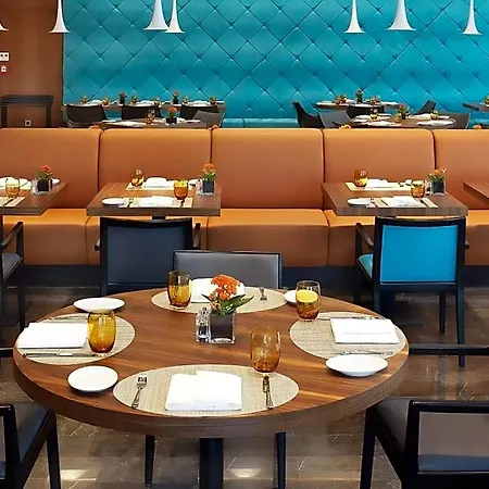 Hotel Divan 5*