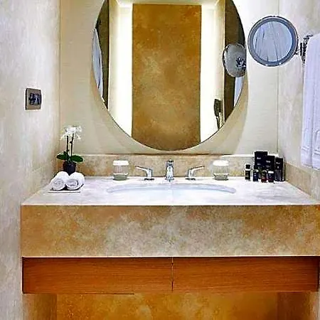 Hotel Divan